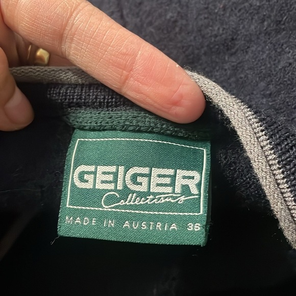 100% wool Geiger sweater like new made in austria - Picture 4 of 7